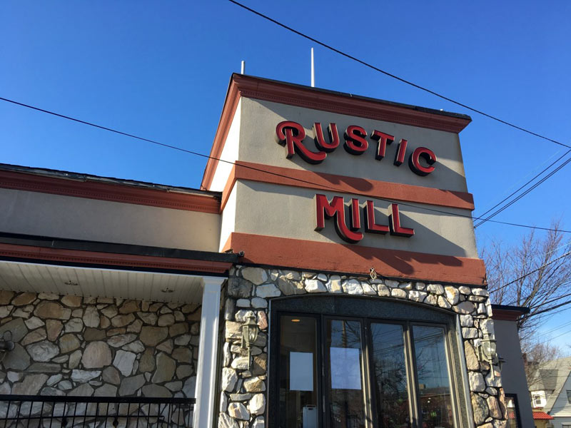 rustic-mill-diner-outside